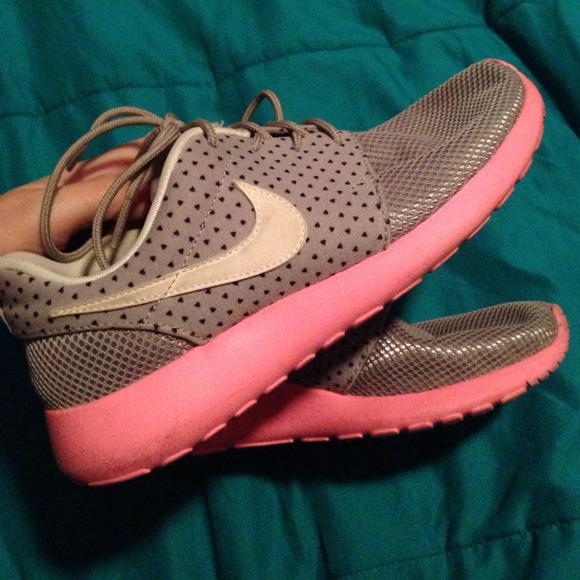 Women's Nike Roshes