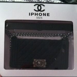 iPhone 5/5s Case holder with strap