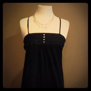 Black Tank wt 3 Button detail