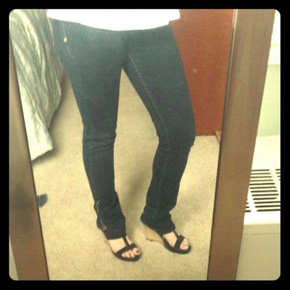 Dark blue legging jeans