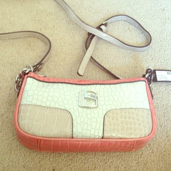 Brand New Guess Shoulder Bag