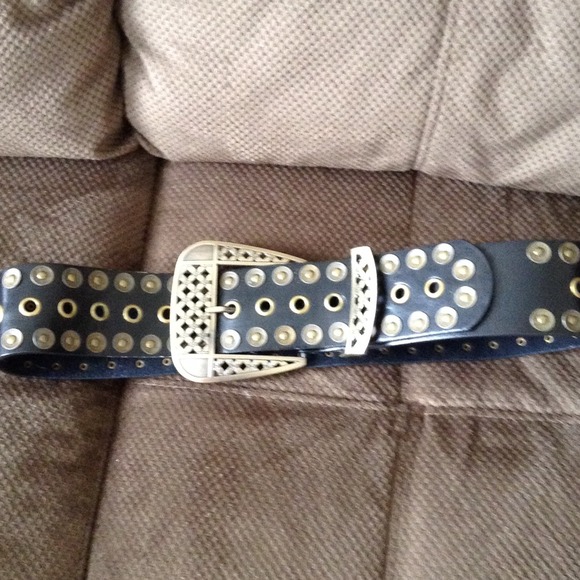 Belt with big buckle
