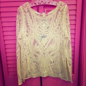 Lovely in Lace Top (Ivory)