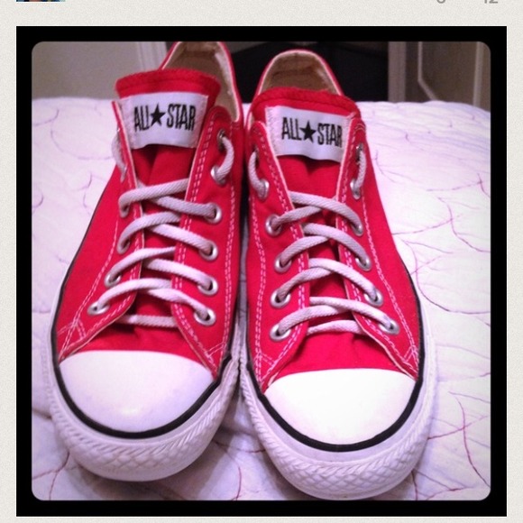 Red converse