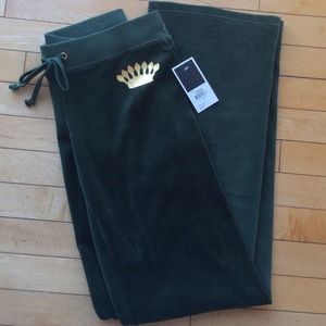 10% off was 30 Forest green juicy couture pants
