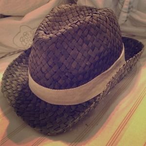 Olive straw fedora