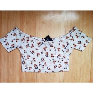 🚫SOLD!!!🚫 Brandy Melville Floral Crop Top