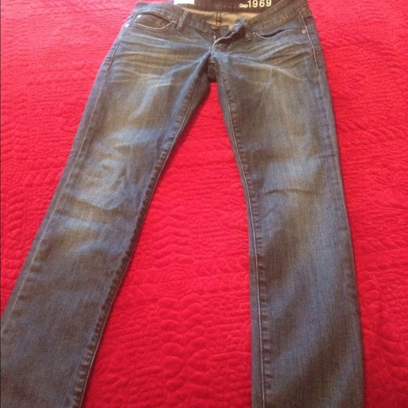 Gap wmns 1969 straight leg jeans new without tags