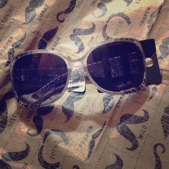 Silver Glitter Zebra Sunglasses