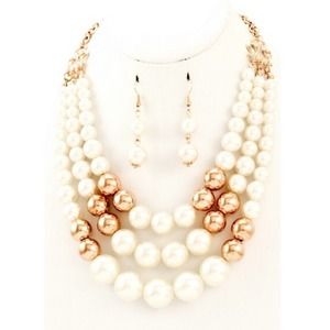 Ashton Pearl Necklace & Earrings