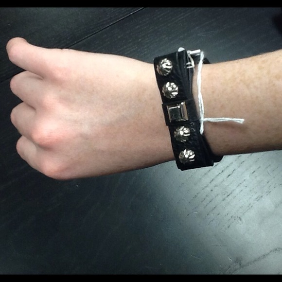 Jessica Simpson Bow Wrist Band