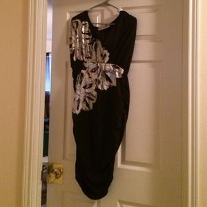 Dress Hold for iamalwaysmal....