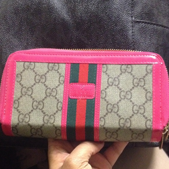 Gucci wallet