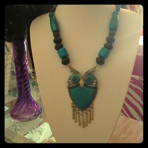Brand NEW owl Necklace