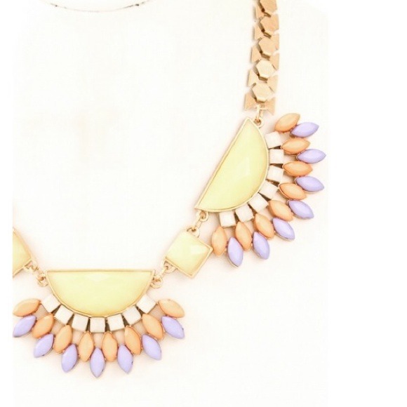 Chalon Necklace & Earrings - Picture 2 of 2