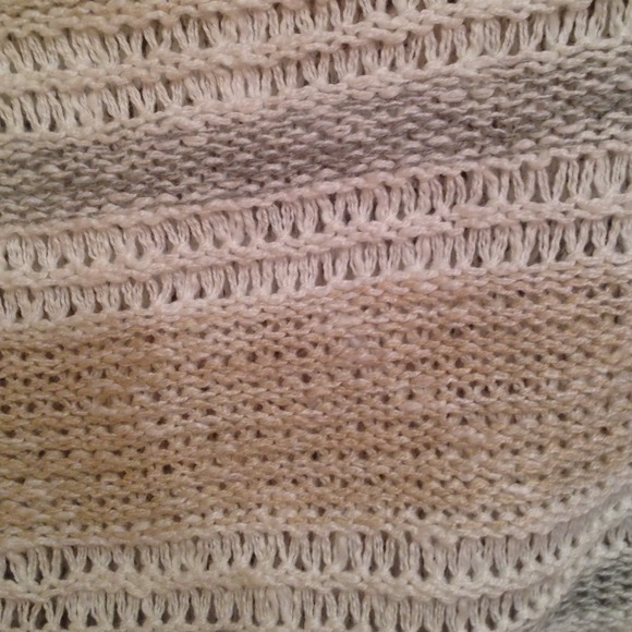 Cropped Sweater - Picture 3 of 3
