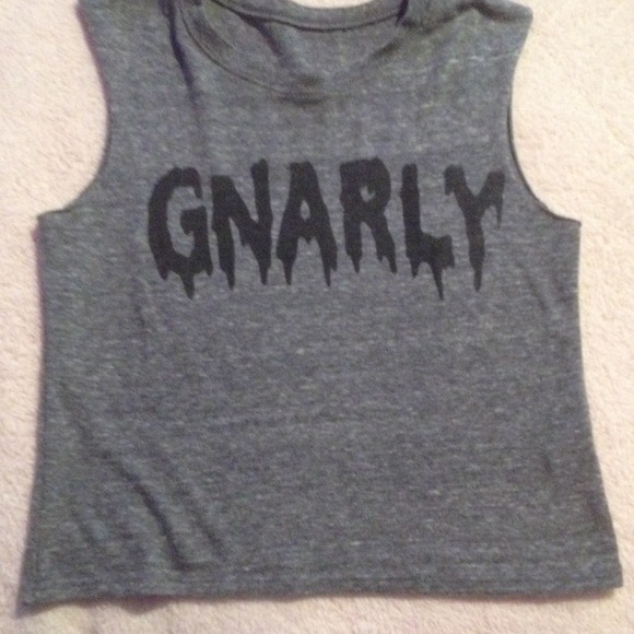 Brandy gnarly crop top BUNDLE•ON HOLD•