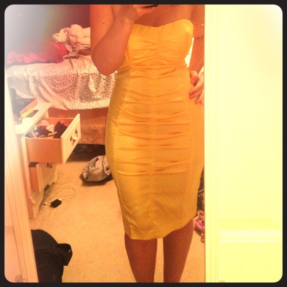 Yellow cache dress (prom or homecoming?)