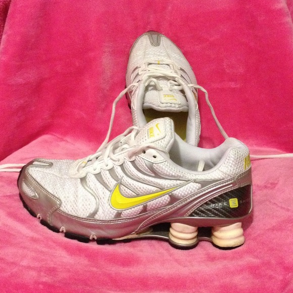 Nike shox💛