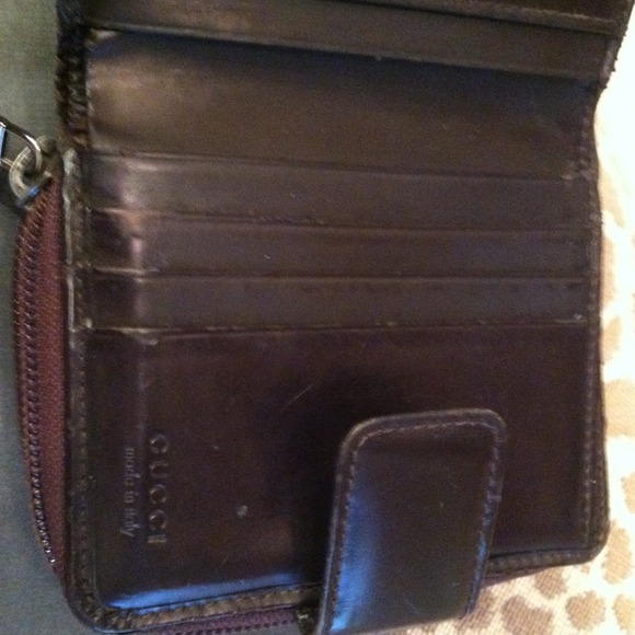 Auth. Gucci wallet, brown GG, gently preloved! - Picture 2 of 4