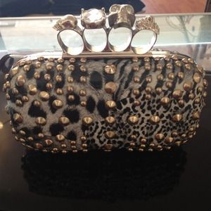 ***SOLD!!*** Brand NEW animal print skull clutch