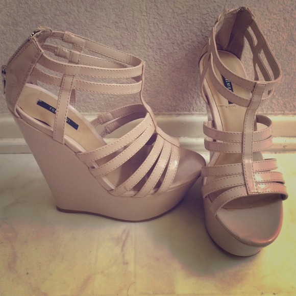 Forever 21 "nude wedge" uses only 1x