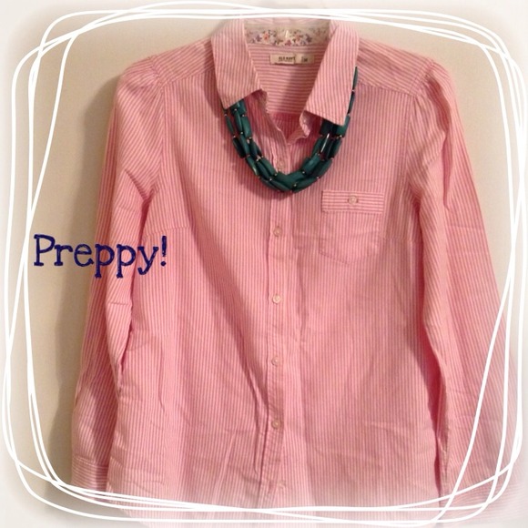Size Medium Old Navy Button Down Shirt