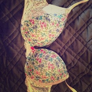 Victorias Secret Dream Angels Push Up Bra-New