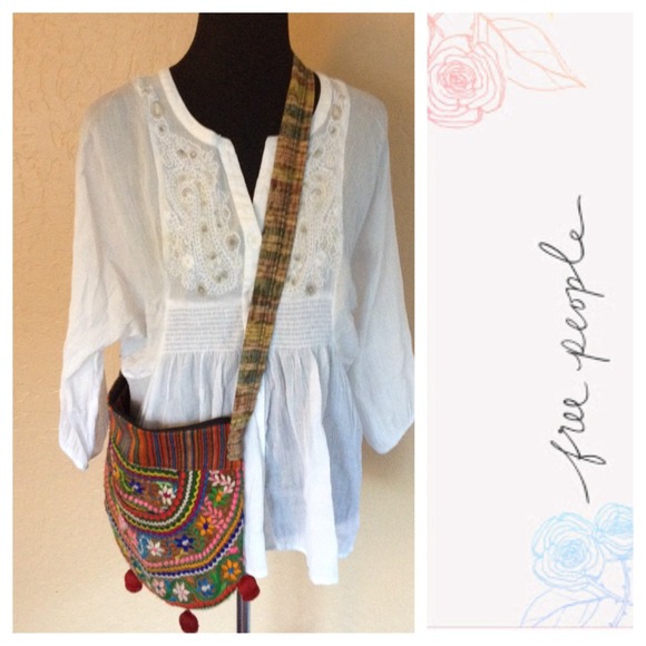 ✳️PRICE REDUCED✳️Beautiful Embroidered Tunic