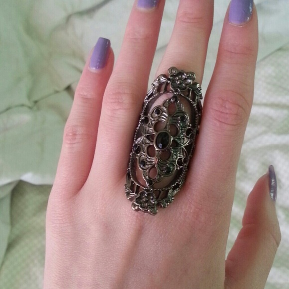 Gothic Style Ring - Picture 2 of 3