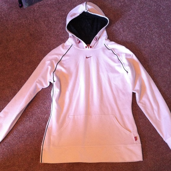 Nike pullover sweatshirt