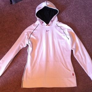 Nike pullover sweatshirt