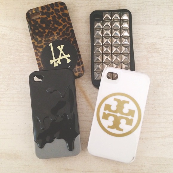 🚫SOLD🚫💥REDUCED💥Bundle of iPhone 4/4s Covers 👽