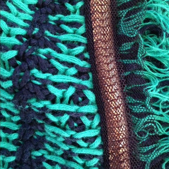 Cache sweater - Picture 3 of 3