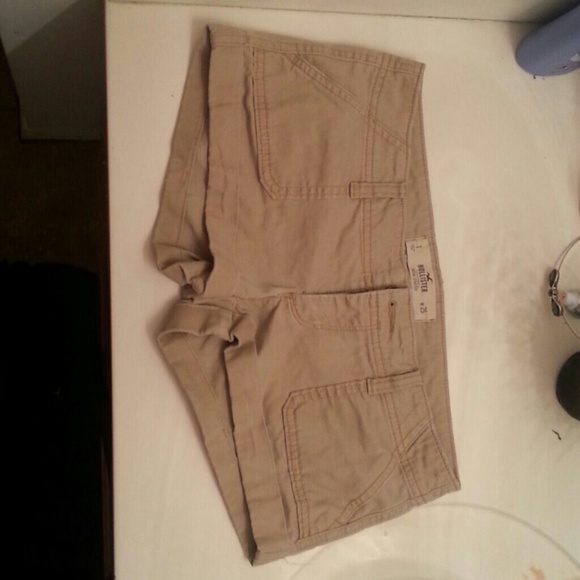 Tan Hollister shorts