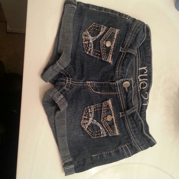 RUE21 dark blue shorts