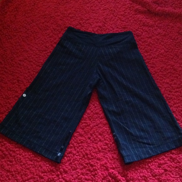 Lululemon tights/pants in size 6