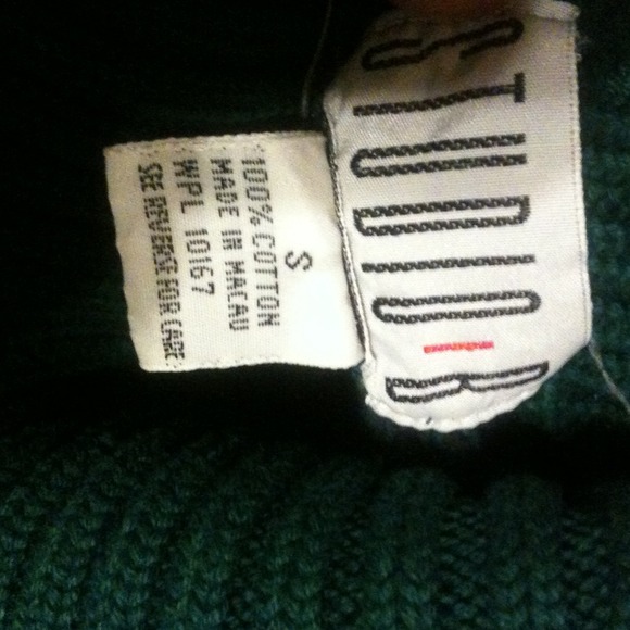 Sweater - Picture 3 of 3