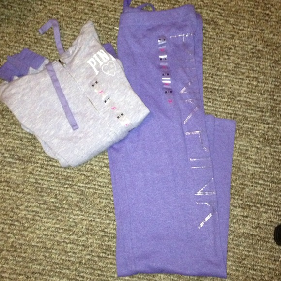 💢SOLD💢NWT VS PINK SET