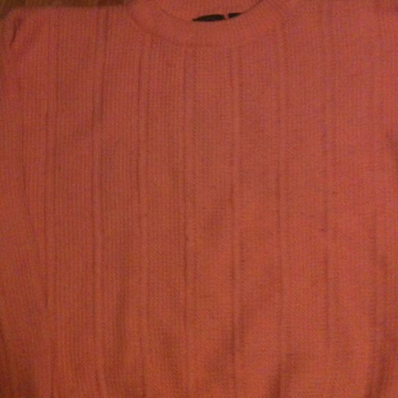 Pink sweater - Picture 2 of 4
