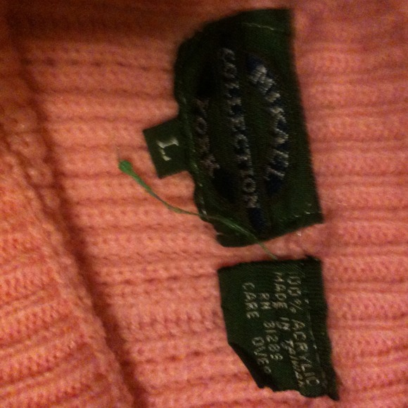Pink sweater - Picture 3 of 4