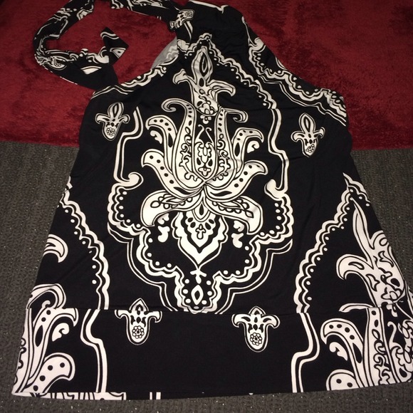 White House Black Market Top