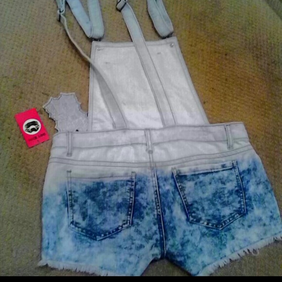 Hot Kiss jean short overalls - Picture 2 of 4