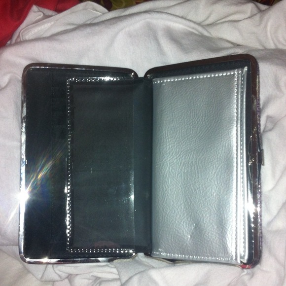 Wallet - Picture 3 of 3