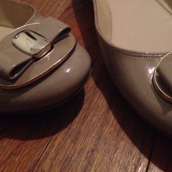 Nude flats