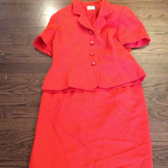 Red Kasper Suit - Picture 1 of 2