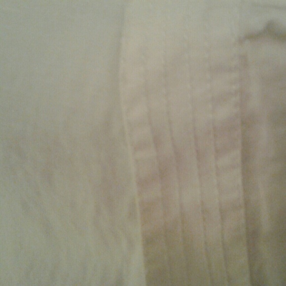 *SOLD*       NWOT Liz Claiborne button up top - Picture 4 of 4