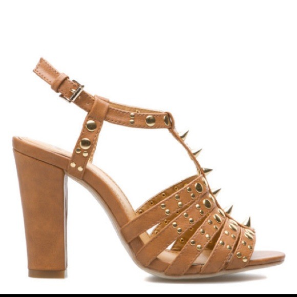 Shoedazzle sandals