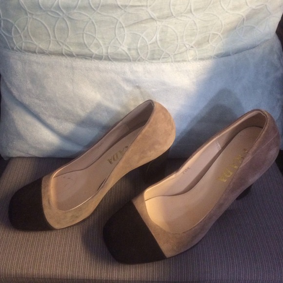 [Sold] Prada nude-n-black heels