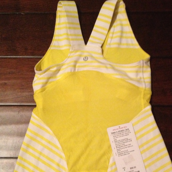🚫Sold🚫lulu deep v tank size 4 yellow - Picture 2 of 2
